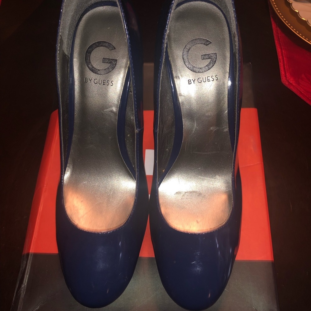 Guess Blue Patent Leather Pump